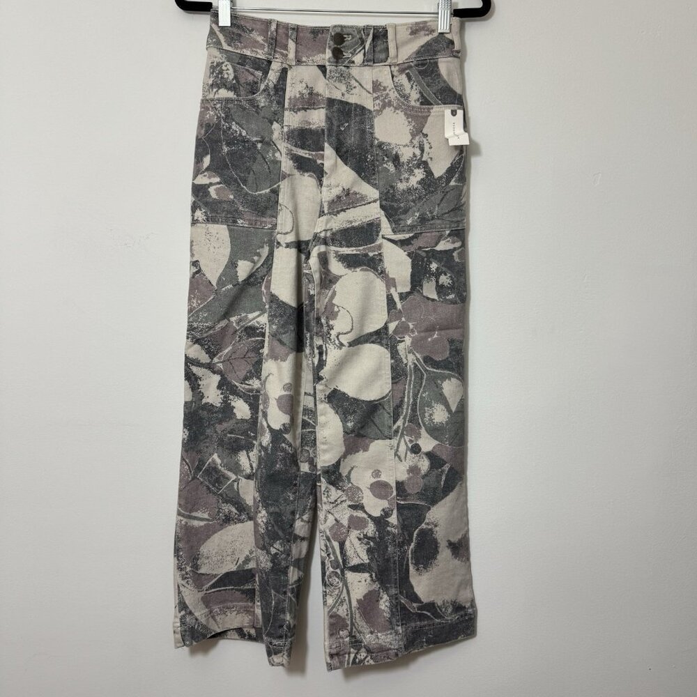 Pilcro Gray and Cream Abstract Women's Flare Jeans - Picture 2 of 12